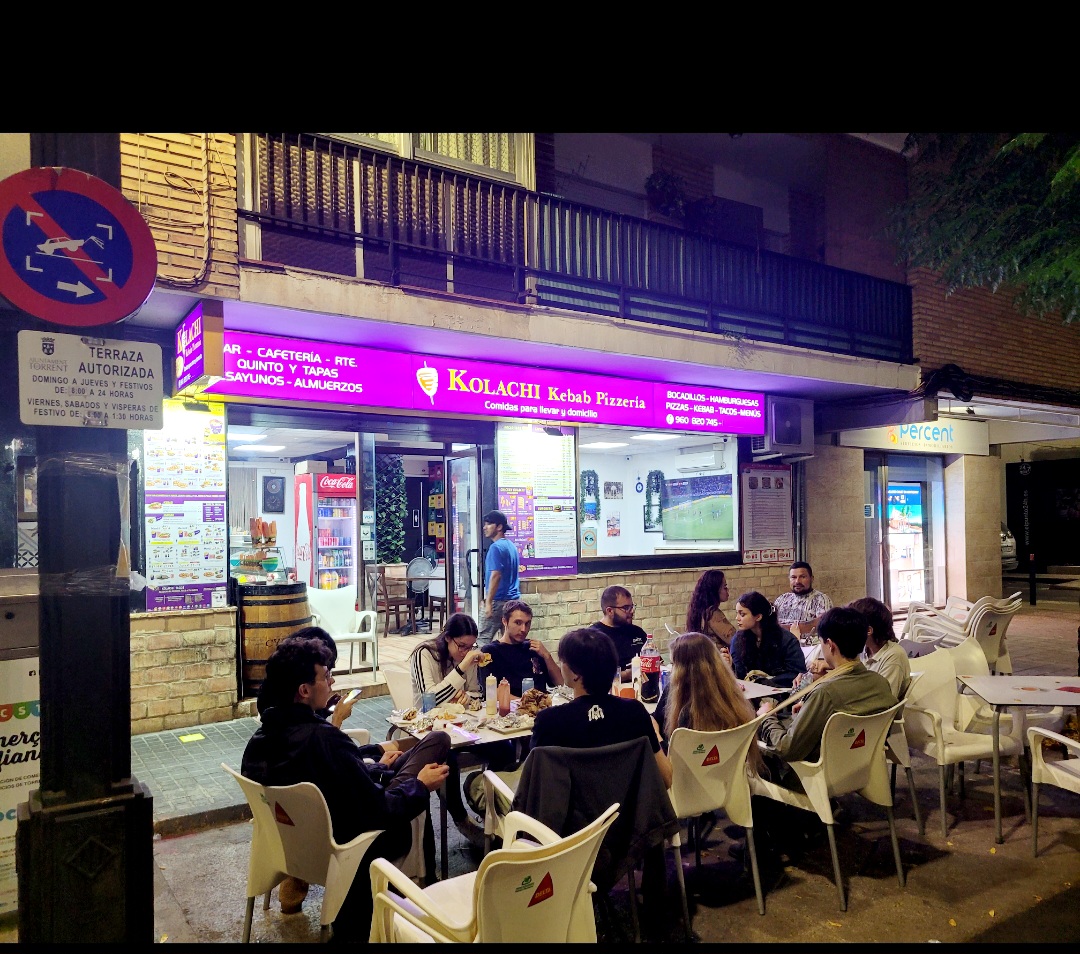 Kolachi Kebab Pizzeria (Halal) · Fotos 4